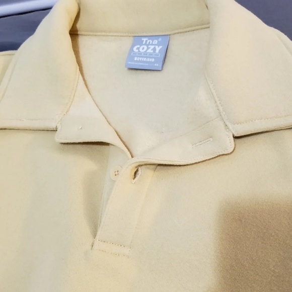 TNA Aritzia Cozy Fleece Boyfriend Sweatshirt - Yellow, Women, XS, NWT - Picture 6 of 6